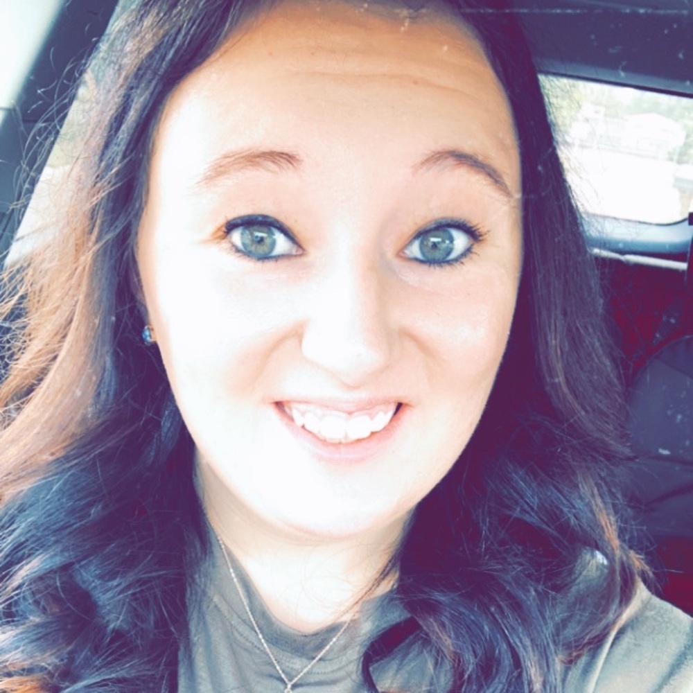 Meet your Posher, Hannah